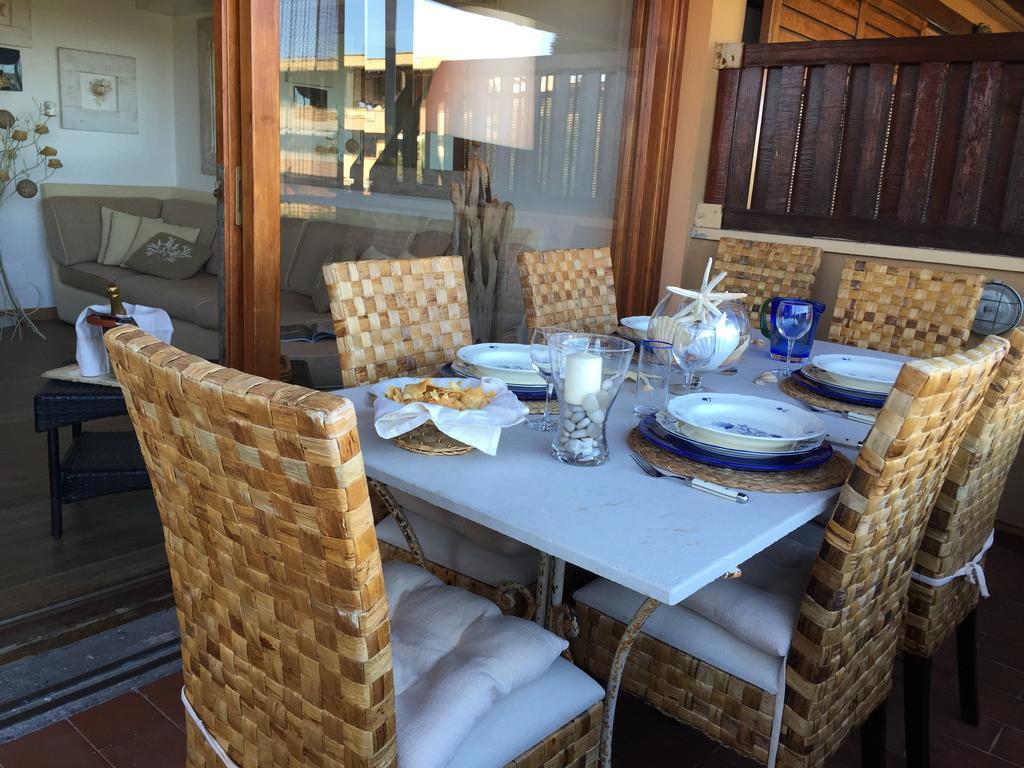 Smeralda Residenza Di Charme Portisco Habitación foto